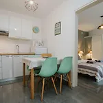 Mamma Mia Apartments-city Center Apartment