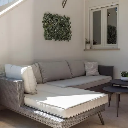 Апартаменты Mamma Mia Apartments-city Center *