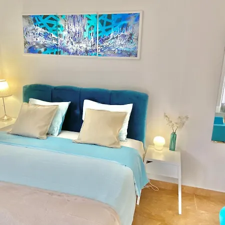 Апартаменты Mamma Mia Apartments-city Center