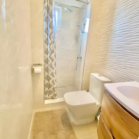 Mamma Mia Apartments-city Center * Χβαρ