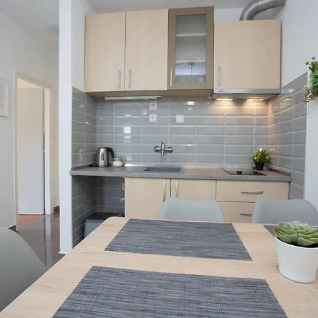 Mamma Mia Apartments-city Center Апартаменты