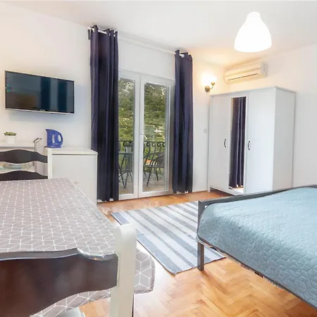 Mamma Mia Apartments-city Center Apartment *