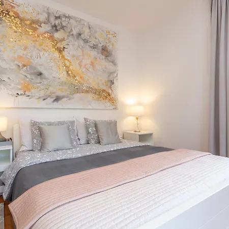 Mamma Mia Apartments-city Center * Hvar Town