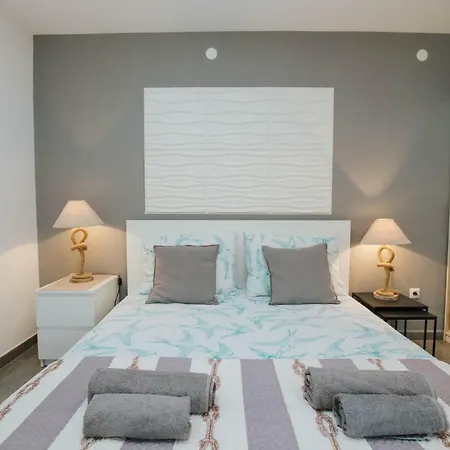 Mamma Mia Apartments-city Center * Χβαρ