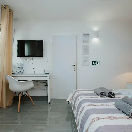 Mamma Mia Apartments-city Center Апартаменты *