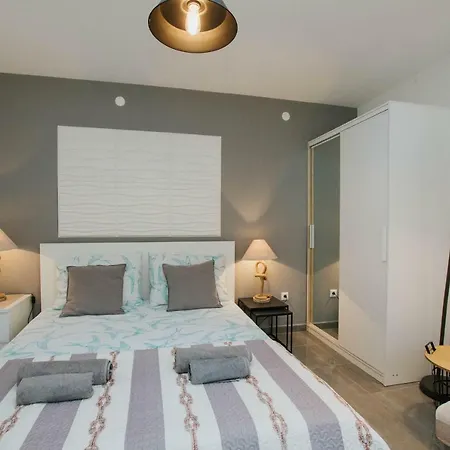 Mamma Mia Apartments-city Center * Χβαρ