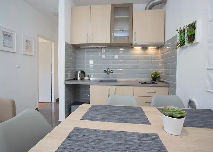 Mamma Mia Apartments-city Center Апартаменты