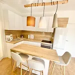 Mamma Mia Apartments-city Center דירה חוואר