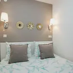 Mamma Mia Apartments-city Center * חוואר