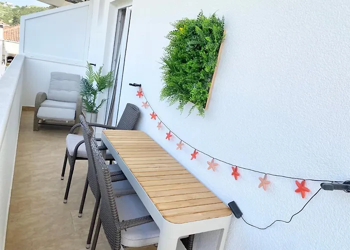 Mamma Mia Apartments-city Center Apartment