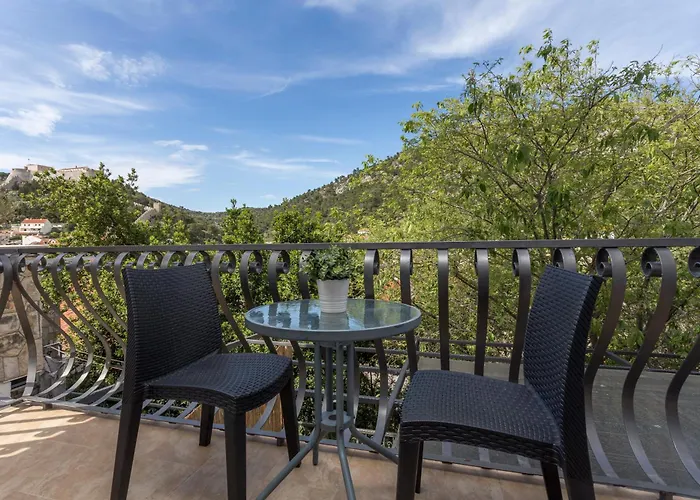 Mamma Mia Apartments-city Center Hvar Town