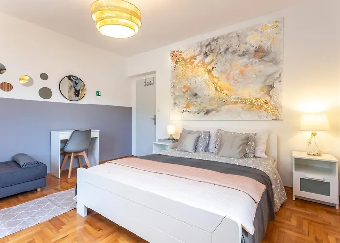 Mamma Mia Apartments-city Center